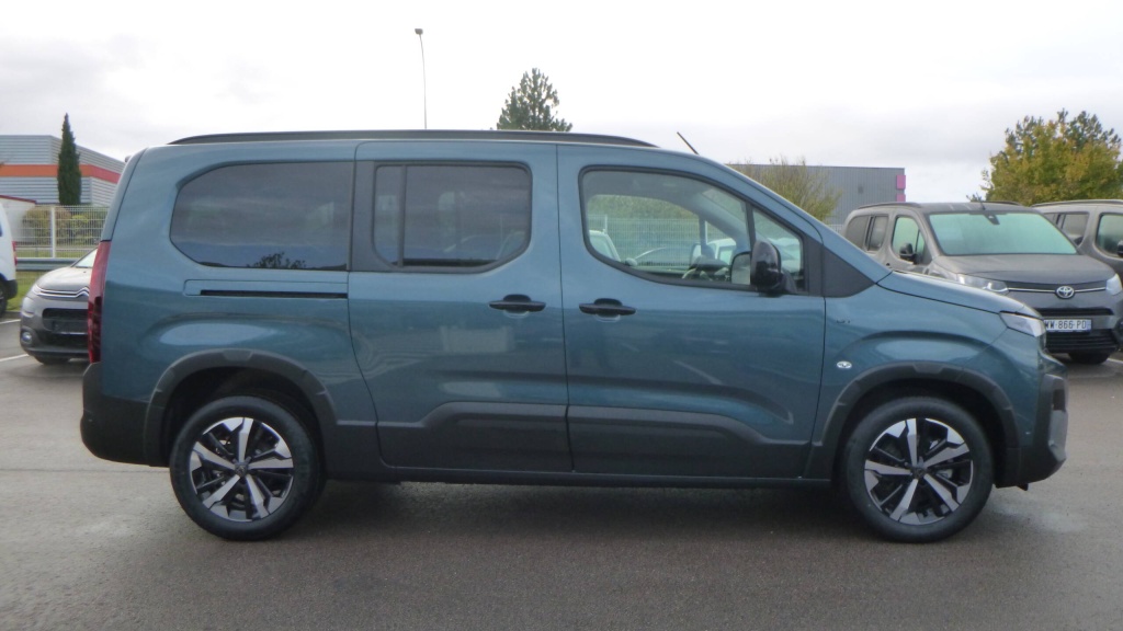 PEUGEOT Rifter GT XL BLUEHDI 130 EAT8 GT 7PL +GPS +ACCES MAINS LIBRES - ref: 5-1396137 - Photo 4