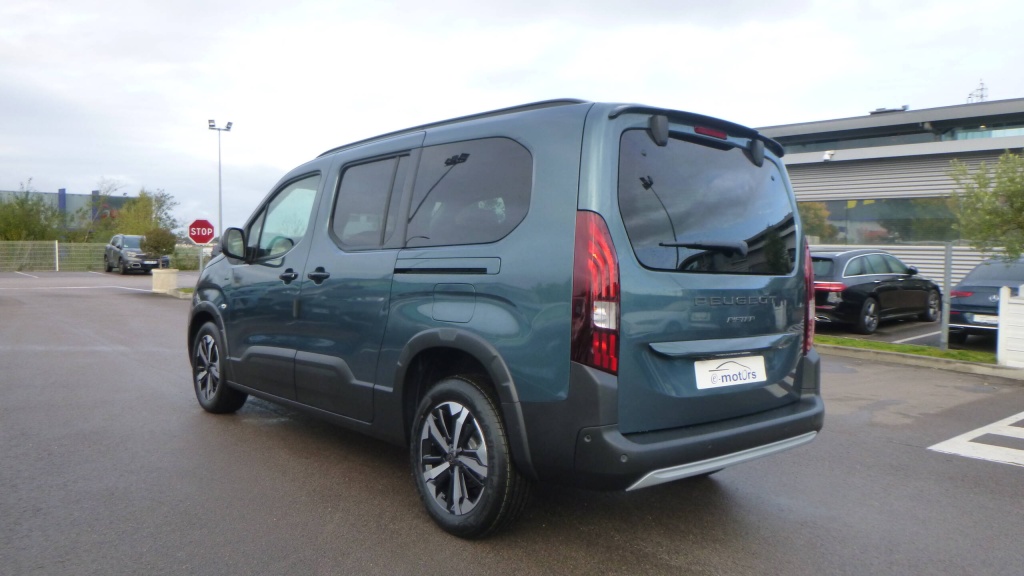 PEUGEOT Rifter GT XL BLUEHDI 130 EAT8 GT 7PL +GPS +ACCES MAINS LIBRES - ref: 5-1396137 - Photo 7