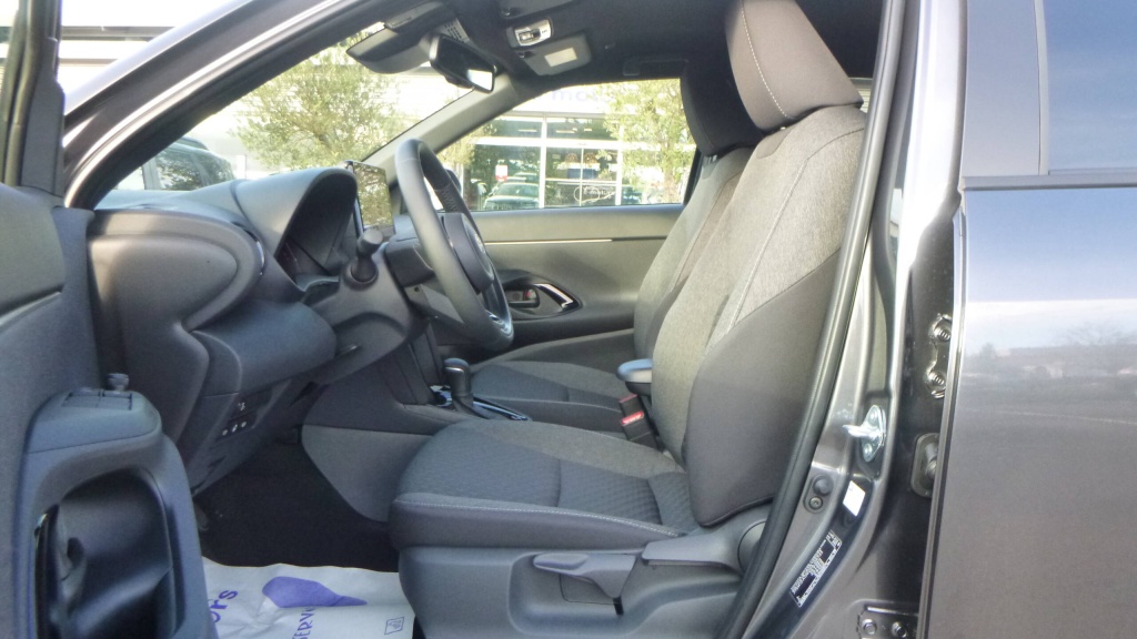 TOYOTA Yaris Cross Design 130H 2WD DESIGN +PACK HIVER +PACK SAFETY - ref: 5-1397797 - Photo 16