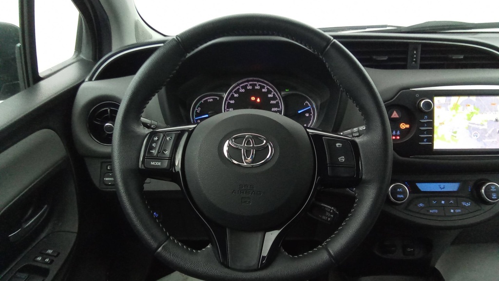 TOYOTA Yaris France YARIS HYBRIDE 100H FRANCE - ref: 5-1402558 - Photo 13