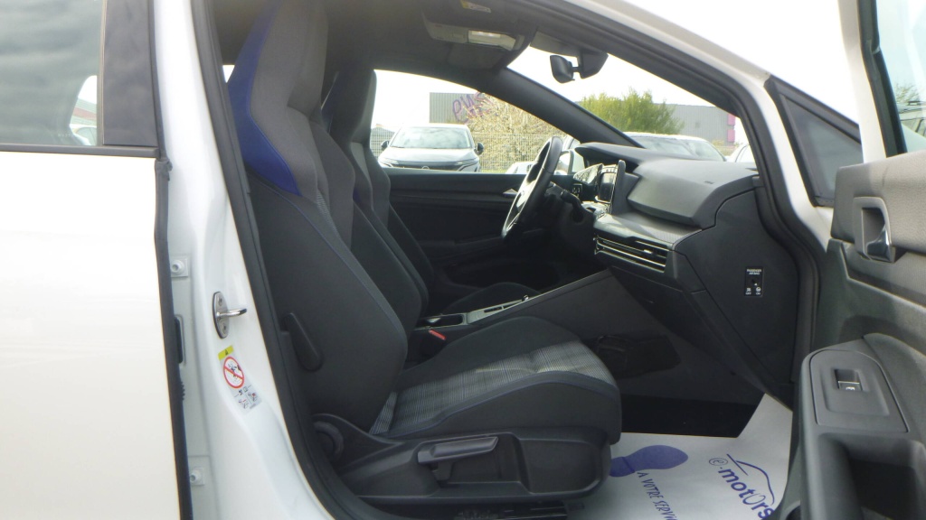 VOLKSWAGEN Golf GTE 1.4 HYBRID RECHARGEABLE OPF 245 DSG6 - GTE - ref: 5-1425668 - Photo 20