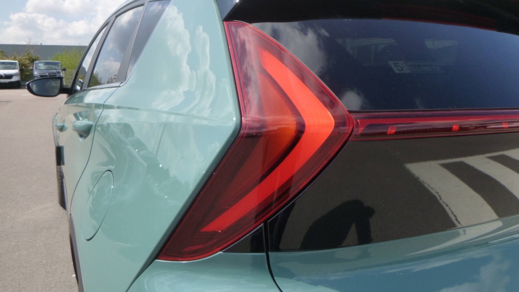 HYUNDAI Bayon Creative 1.0 T-GDI 100 HYBRID 48V - CREATIVE - ref: 5-1428485 - Photo 9