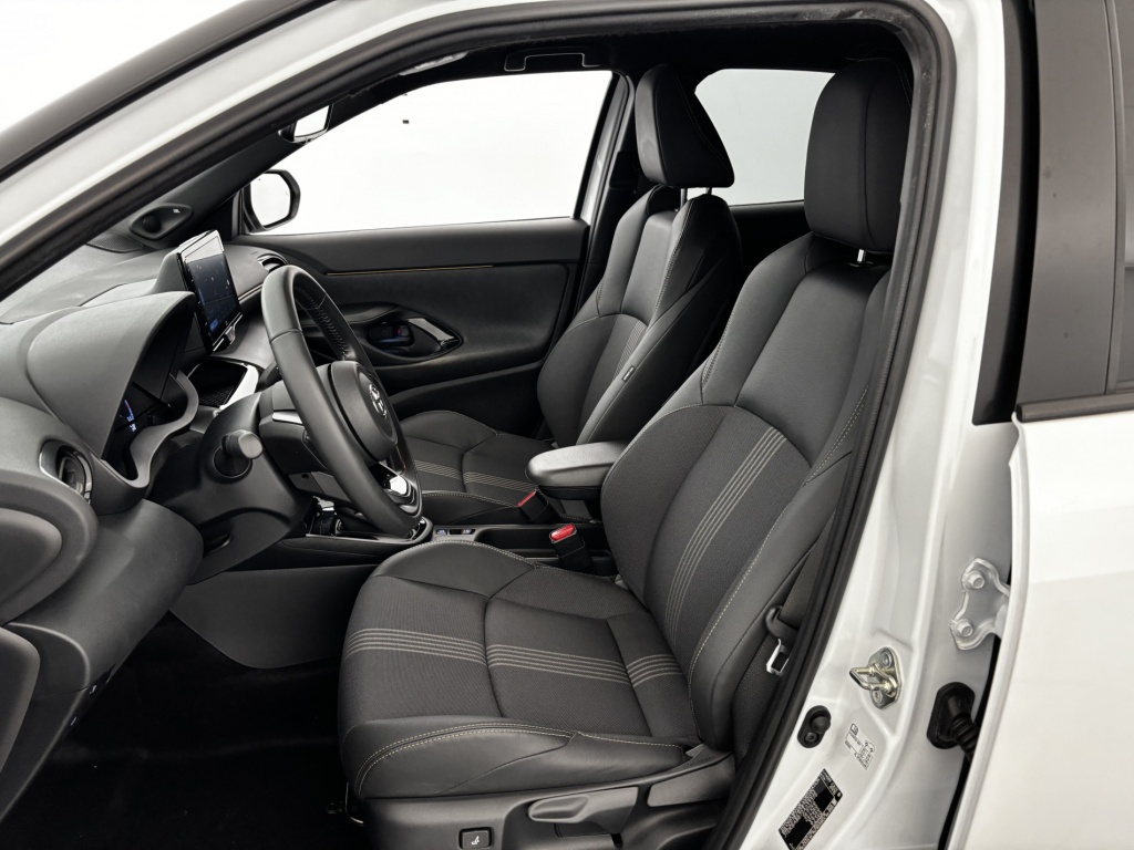 TOYOTA Yaris Cross Trail Cross Hybride 116h 2WD - ref: 6-2971x172192 - Photo 13