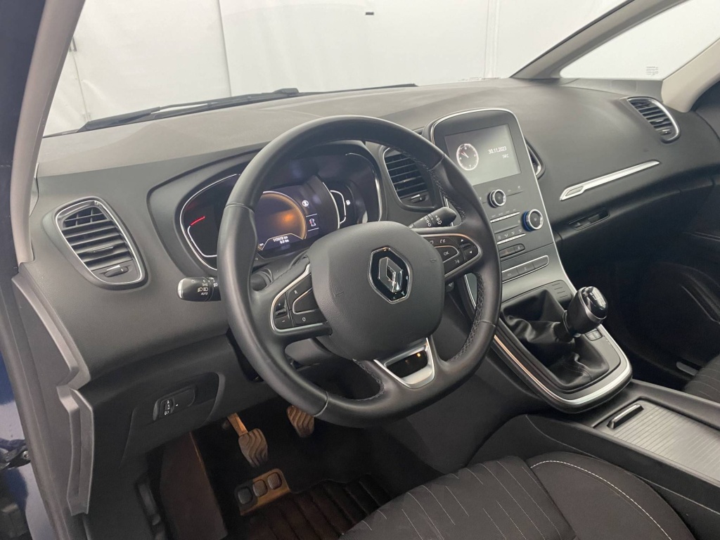 RENAULT Grand Scenic Limited Blue dCi 120 - ref: 6-2971x176275 - Photo 10