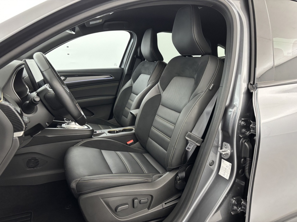 RENAULT Arkana Engineered E-Tech hybride 145 22 - ref: 6-2971x177993 - Photo 13