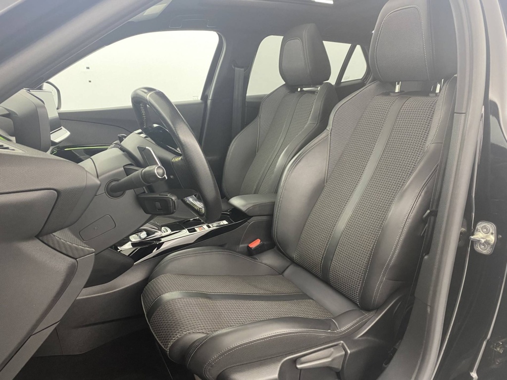 PEUGEOT 2008 GT Line BlueHDi 130 S&S EAT8 - ref: 6-2971x180933 - Photo 17