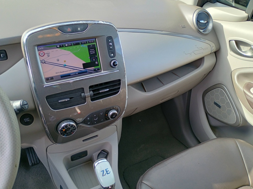 RENAULT Zoe Edition One Gamme 2017 Electrique Achat integral - ref: 6-2971x181893 - Photo 11