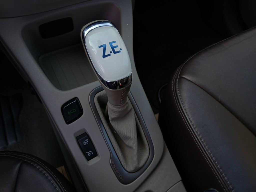 RENAULT Zoe Edition One Gamme 2017 Electrique Achat integral - ref: 6-2971x181893 - Photo 12