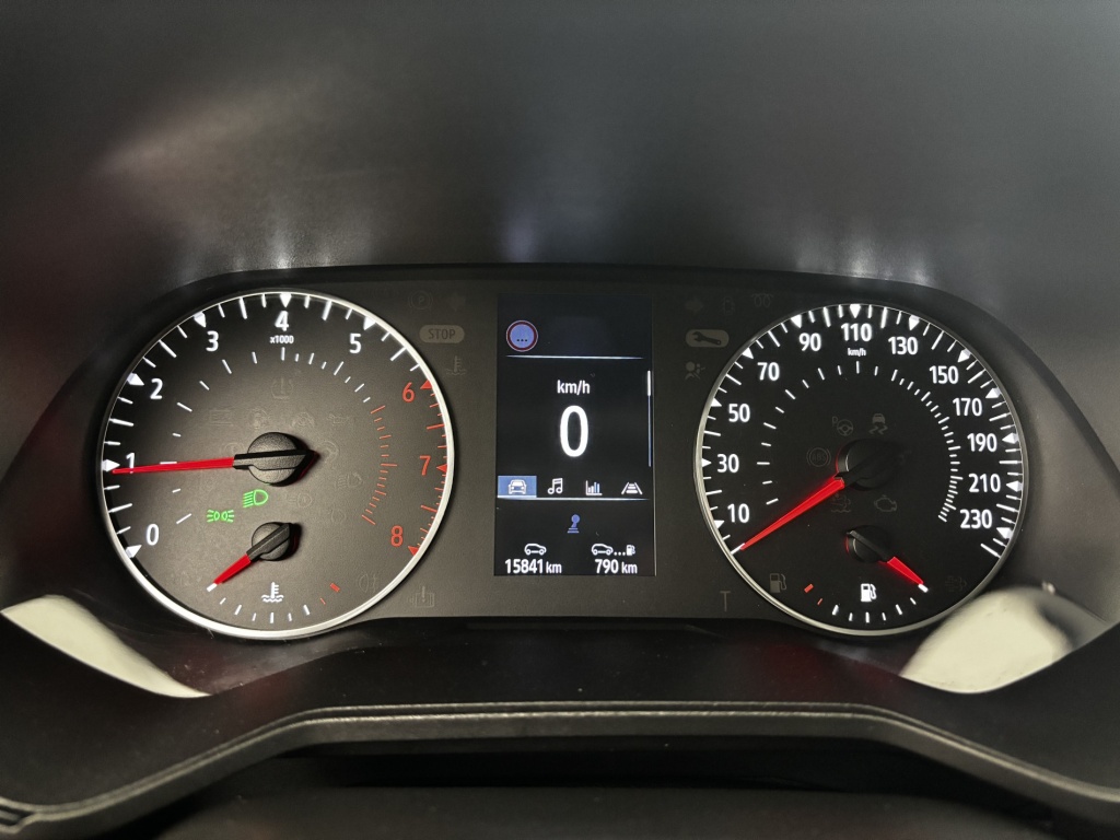 RENAULT Clio Equilibre TCe 90 - ref: 6-2971x182234 - Photo 17