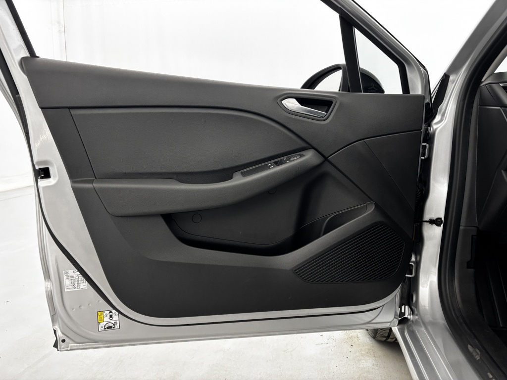 RENAULT Clio Equilibre TCe 90 - ref: 6-2971x182235 - Photo 12