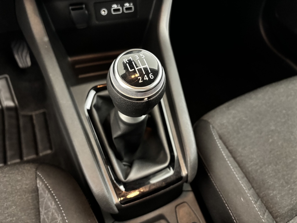 RENAULT Clio Equilibre TCe 90 - ref: 6-2971x182235 - Photo 19