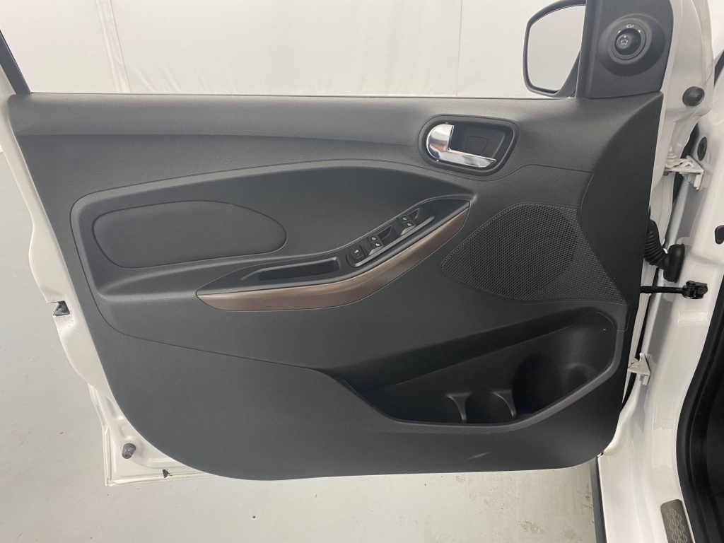 FORD KA Ultimate 1.2 85 ch S&S - ref: 6-2971x182621 - Photo 19