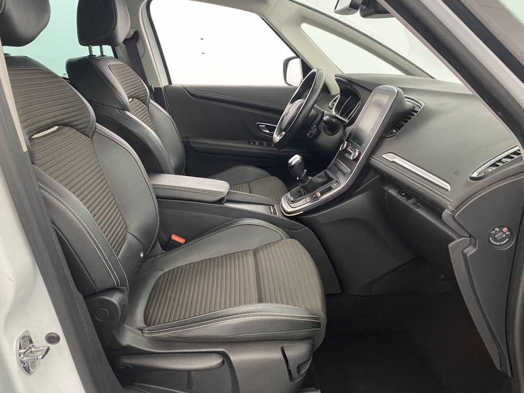 RENAULT Scenic Intens Blue dCi 120 - ref: 6-2971x184528 - Photo 11