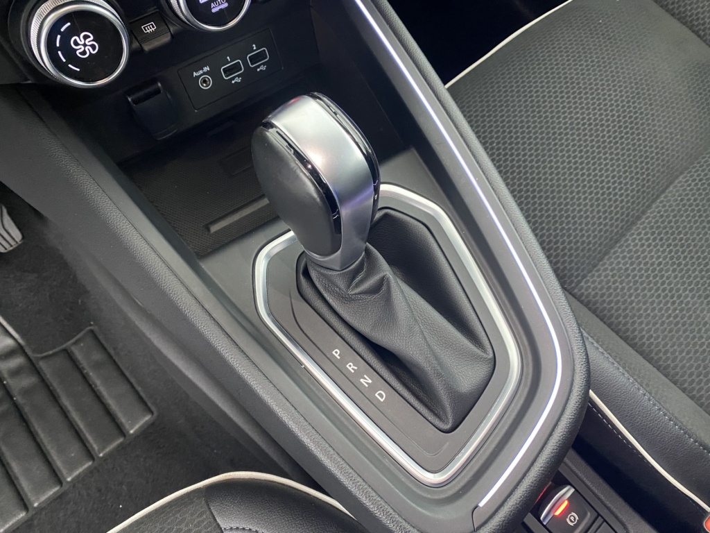 RENAULT Clio Intens TCe 130 EDC FAP - ref: 6-2971x185062 - Photo 18