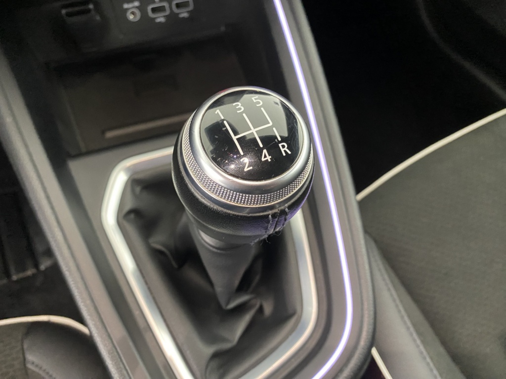 RENAULT Clio Intens TCe 100 - ref: 6-2971x185113 - Photo 17