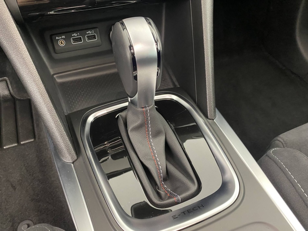 RENAULT Megane Estate R.S. Line E-TECH Plug-In Hybride 160 21N - ref: 6-2971x185366 - Photo 17