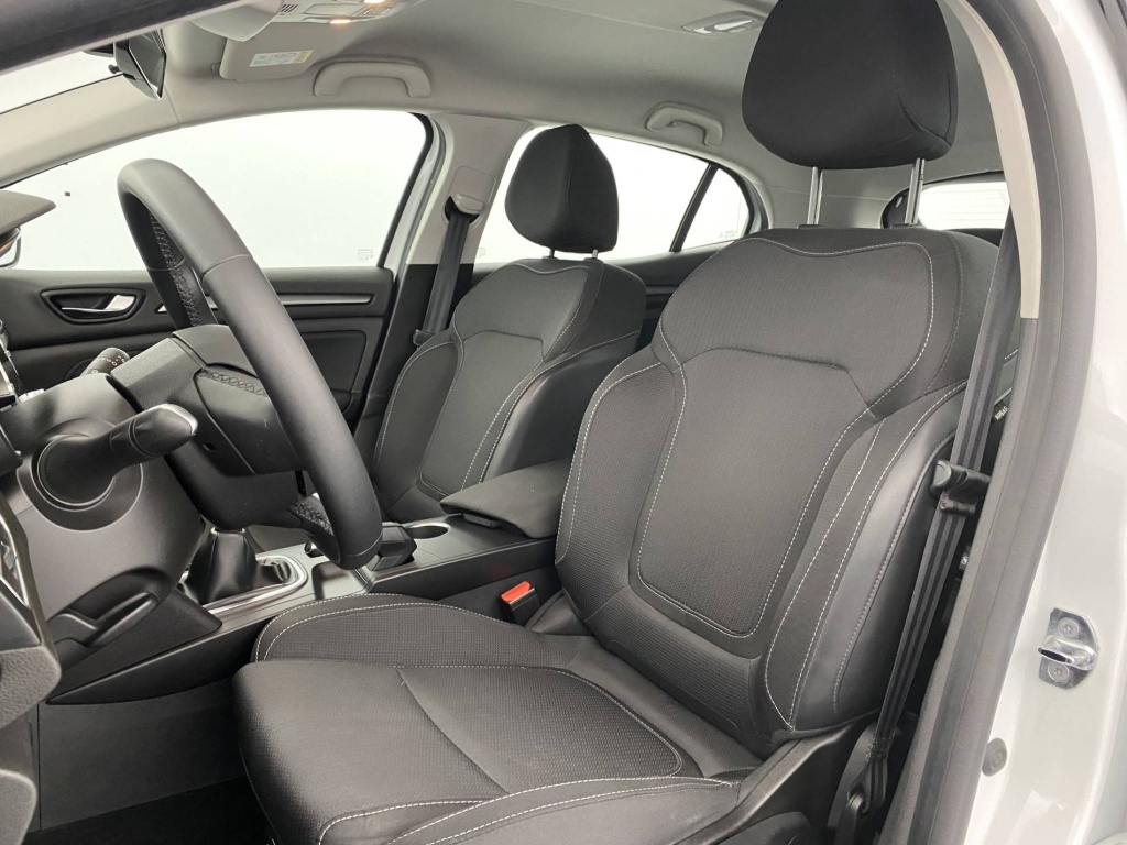 RENAULT Megane Business Blue dCi 115 20 - ref: 6-2971x185374 - Photo 18