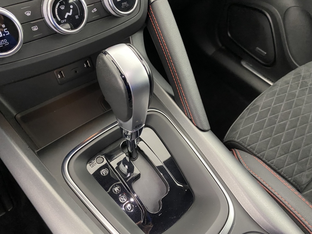 RENAULT Kadjar Black Edition TCe 160 FAP EDC - ref: 6-2971x185531 - Photo 18