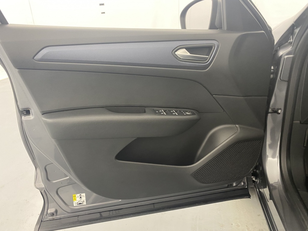 RENAULT Arkana Business E-Tech 145 - ref: 6-2971x185988 - Photo 11