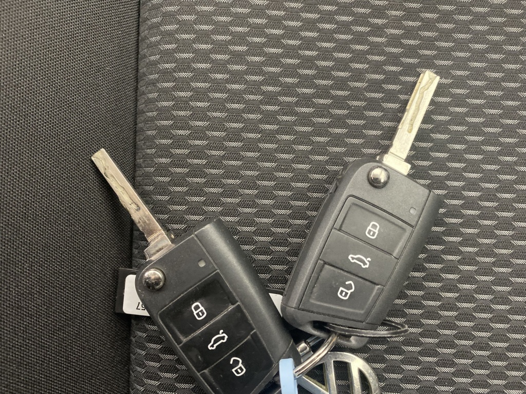 VOLKSWAGEN T-Roc T-Roc 1.0 TSI 115 Start/Stop BVM6 - ref: 6-2971x186959 - Photo 18