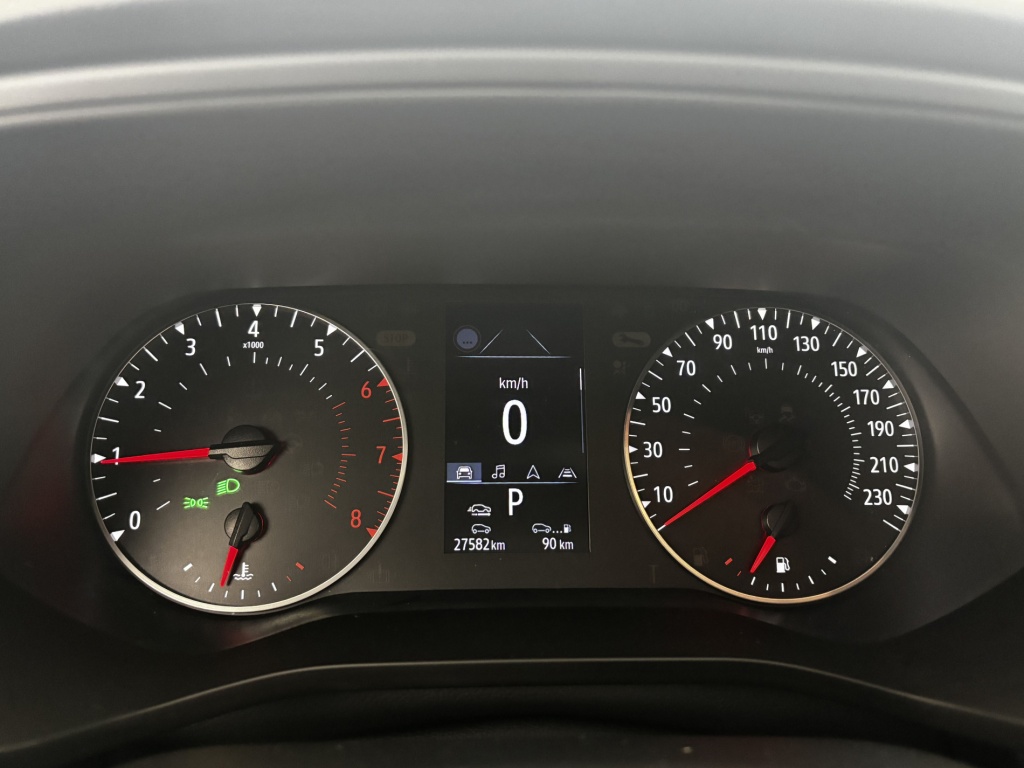 RENAULT Arkana Evolution mild hybrid 140 EDC FAP 22 - ref: 6-2971x196396 - Photo 17