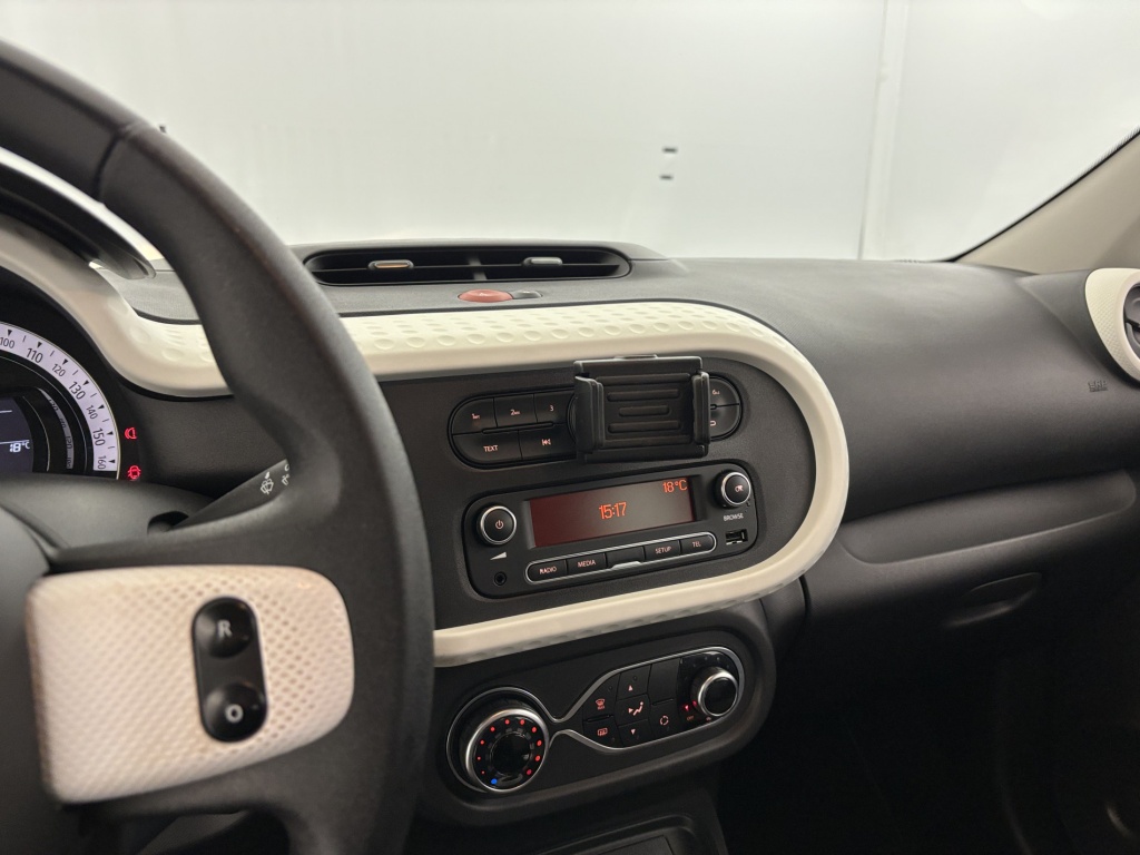 RENAULT Twingo Life III Achat Integral 21 - ref: 6-2971x197762 - Photo 17