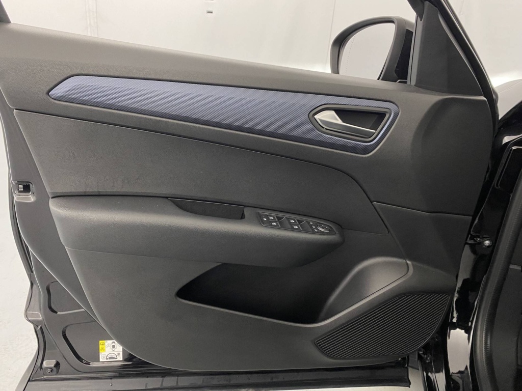 RENAULT Arkana Evolution E-Tech 145 22 - ref: 6-2971x197913 - Photo 18