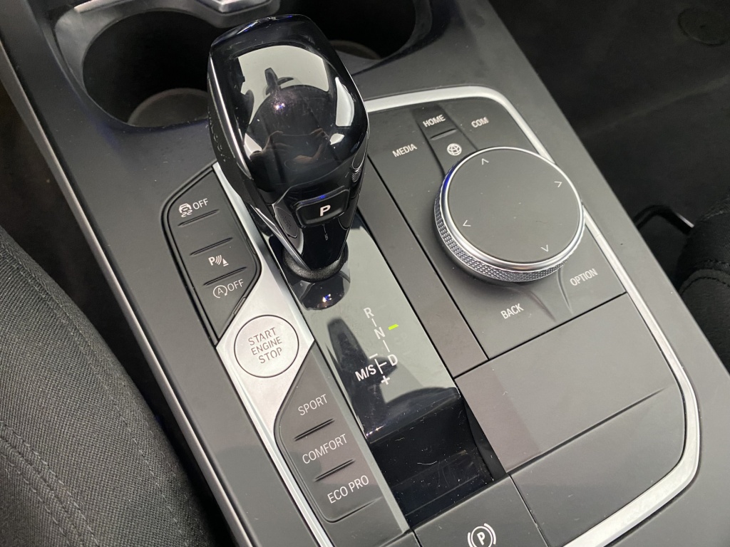 BMW Serie 1 Lounge 116d 116 ch DKG7 - ref: 6-2971x200236 - Photo 18