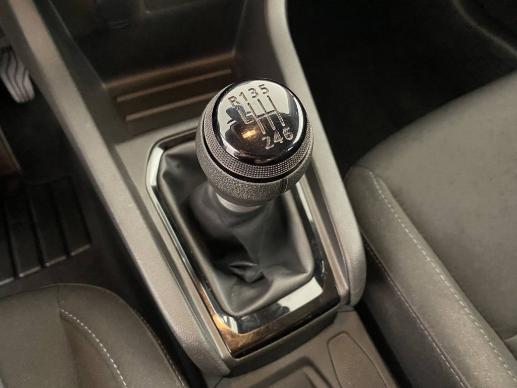 RENAULT Clio AIR NAV TCE 90 21 - ref: 6-2971x200419 - Photo 17