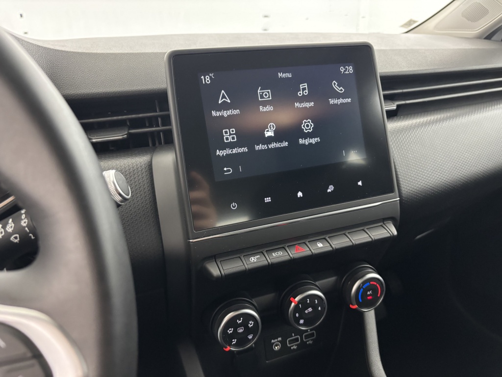 RENAULT Clio Intens TCe 90 X-Tronic 21N - ref: 6-2971x201411 - Photo 18