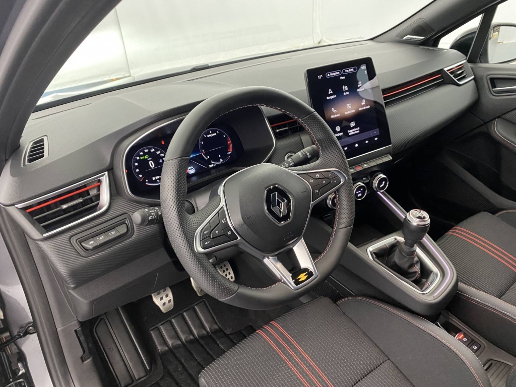 RENAULT Clio RS Line TCe 140 - ref: 6-2971x203976 - Photo 12