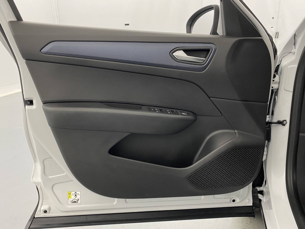 RENAULT Arkana Equilibre E-Tech 145 22 - ref: 6-2971x204010 - Photo 17