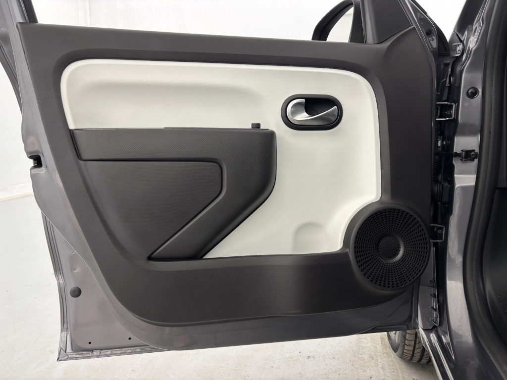 RENAULT Twingo Zen III Achat Integral 21 - ref: 6-2971x204219 - Photo 12