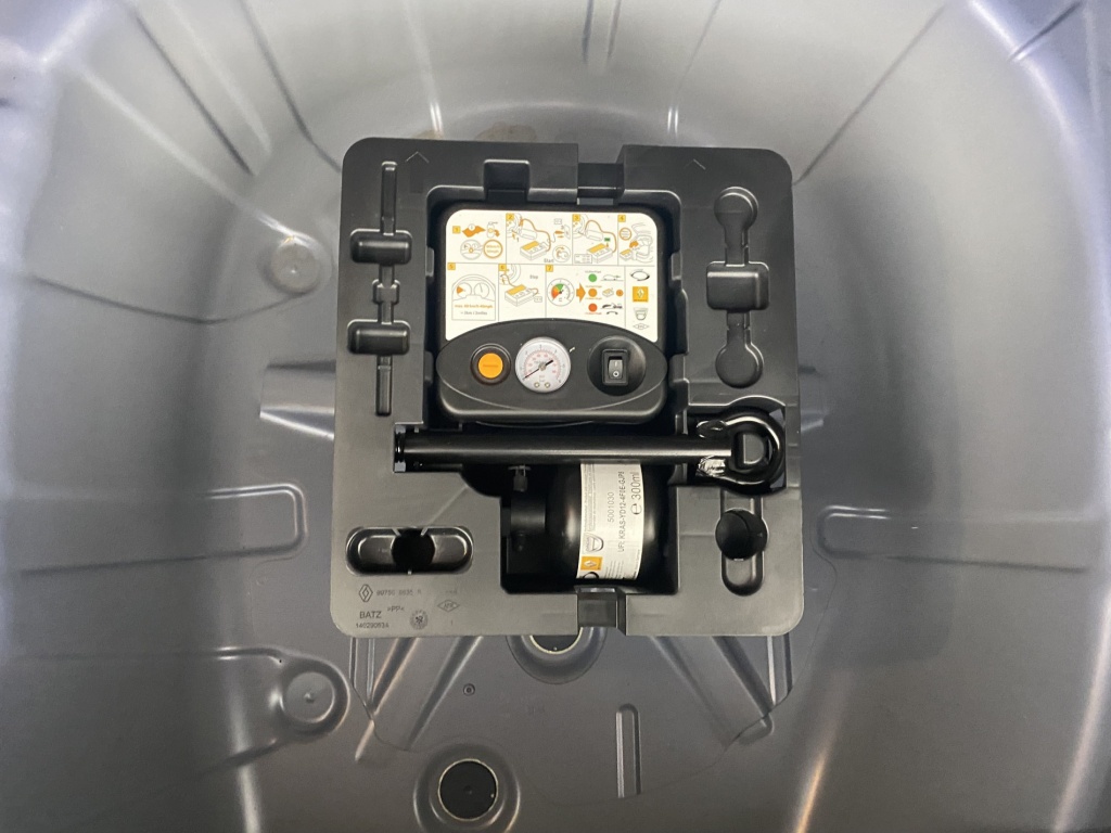 RENAULT Captur Evolution TCe 90 - ref: 6-2971x205088 - Photo 10