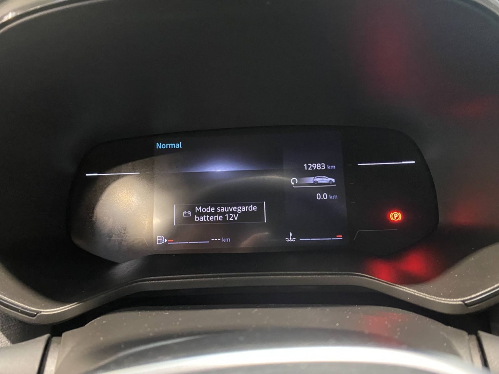 RENAULT Clio Evolution TCe 90 - ref: 6-2971x212389 - Photo 13