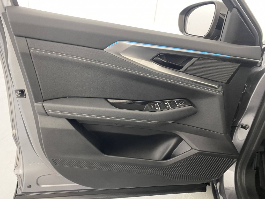 RENAULT Austral Techno E-Tech hybrid 200 - ref: 6-2971x212652 - Photo 19