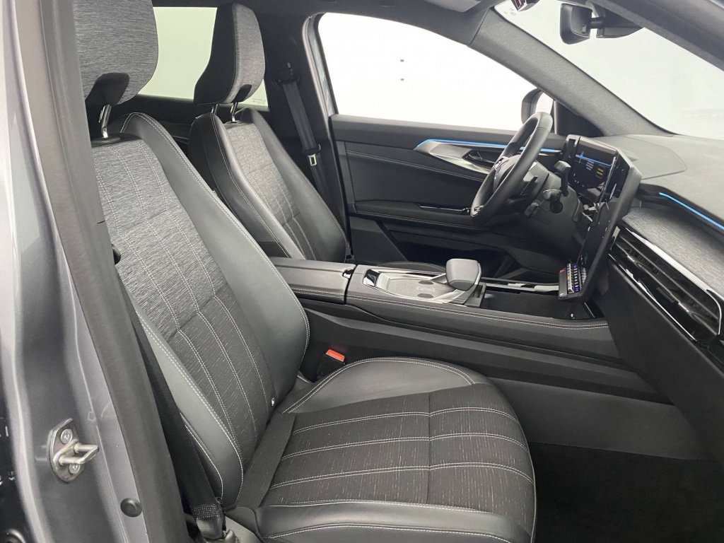 RENAULT Austral Techno E-Tech hybrid 200 - ref: 6-2971x212653 - Photo 11