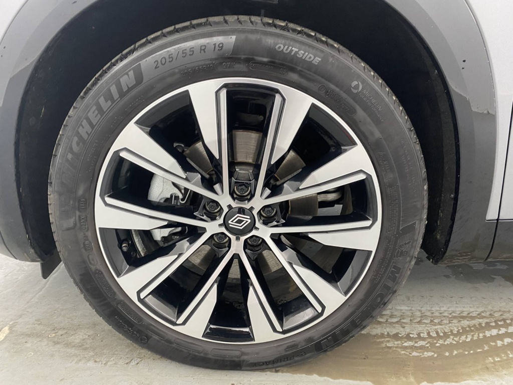 RENAULT Austral Techno E-Tech hybrid 200 - ref: 6-2971x212653 - Photo 9