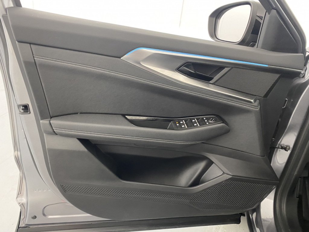 RENAULT Austral Techno E-Tech hybrid 200 - ref: 6-2971x216131 - Photo 12