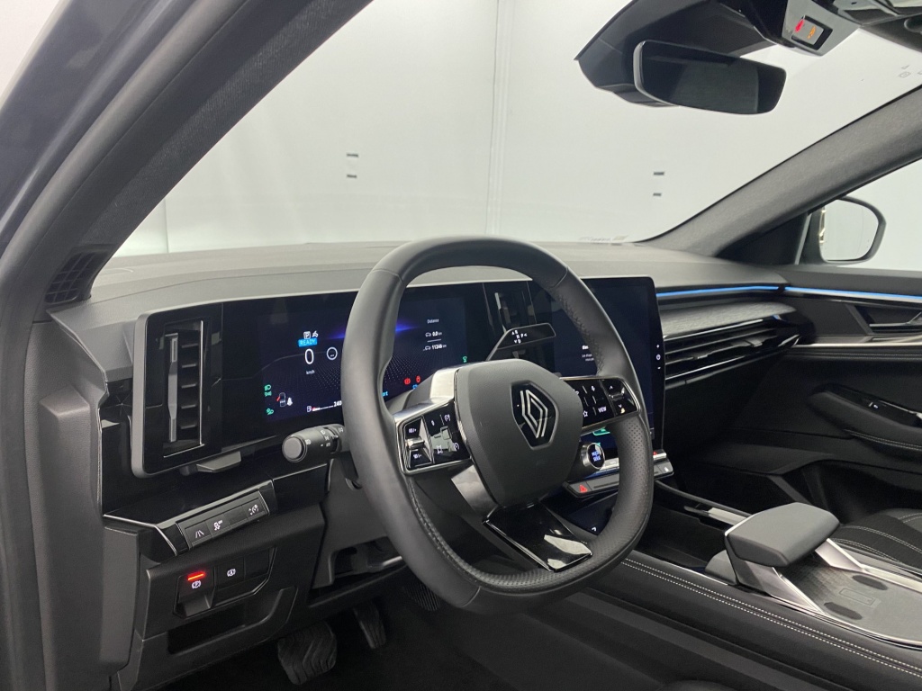 RENAULT Austral Techno E-Tech hybrid 200 - ref: 6-2971x216131 - Photo 14