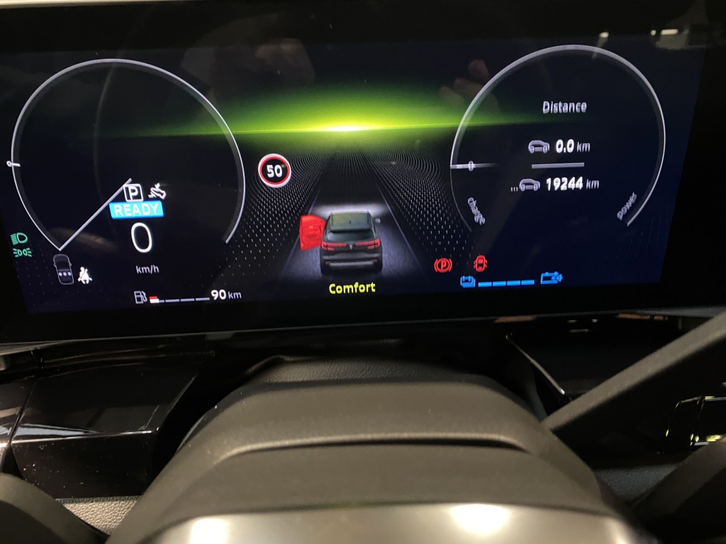 RENAULT Austral Techno E-Tech hybrid 200 - ref: 6-2971x216131 - Photo 17