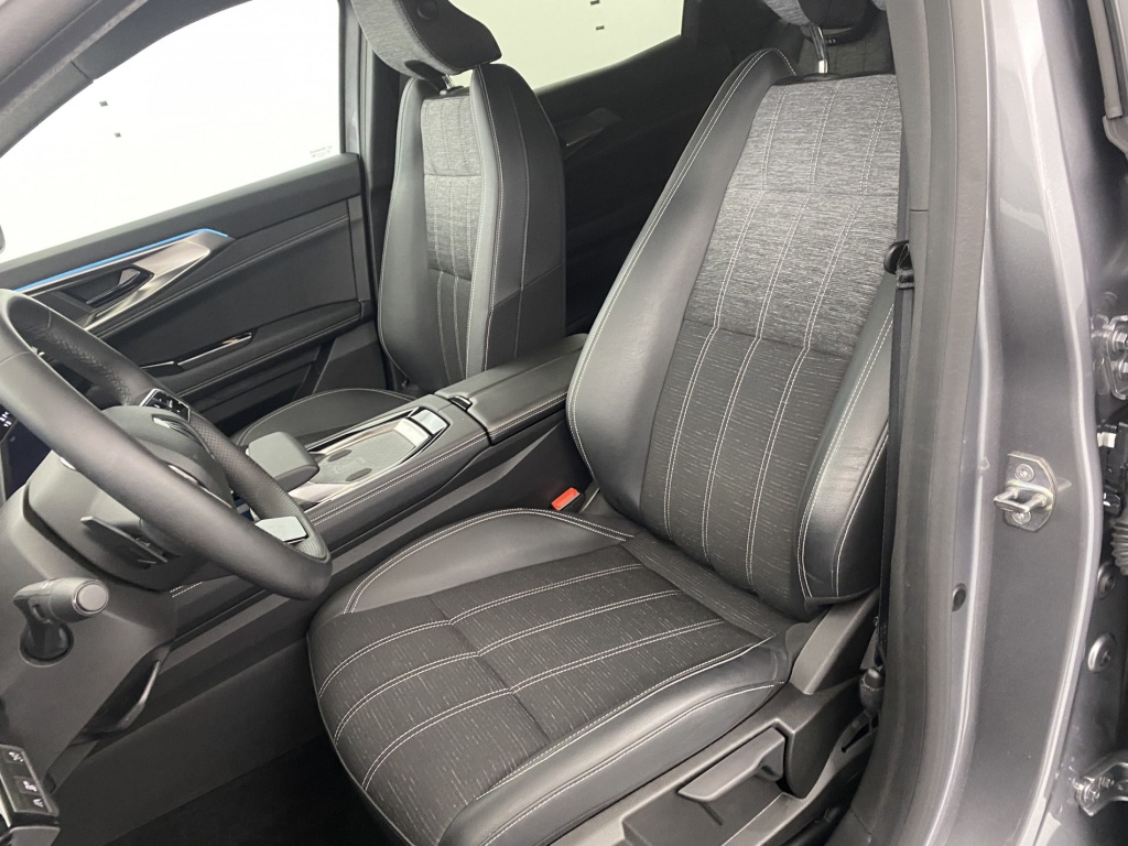 RENAULT Austral Techno E-Tech hybrid 200 - ref: 6-2971x217103 - Photo 13