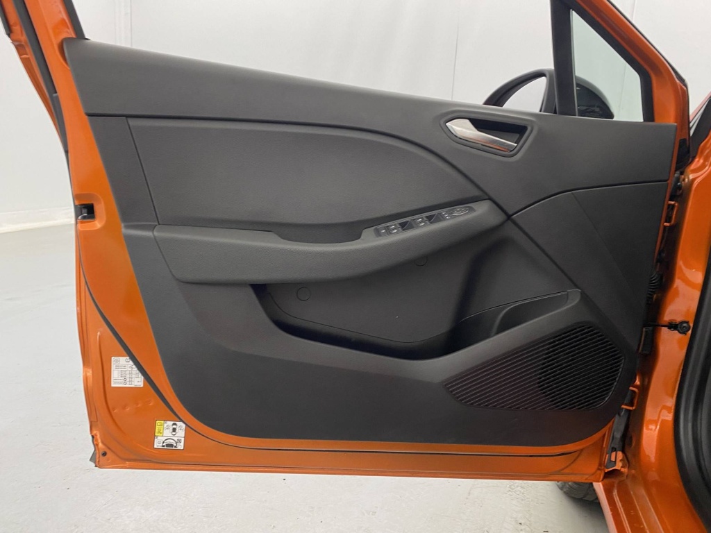 RENAULT Clio Evolution dCi 100 - ref: 6-2971x220244 - Photo 18