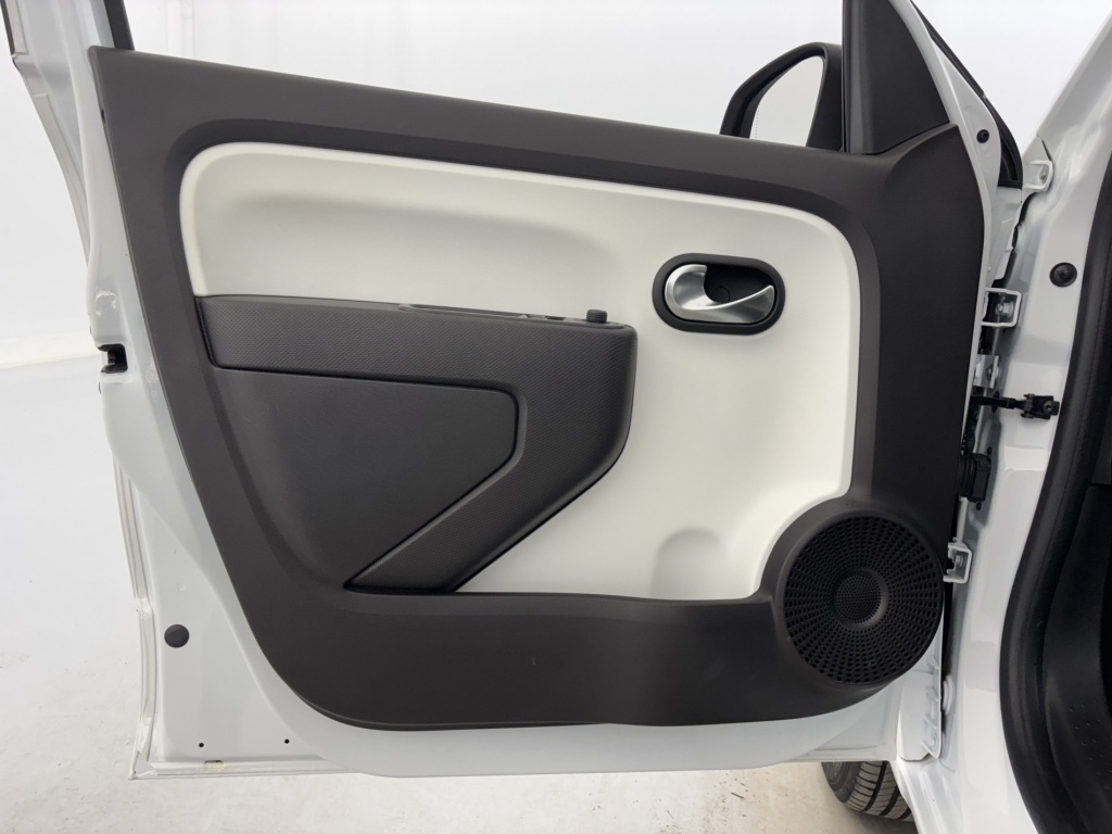 RENAULT Twingo Zen III Achat Integral 21 - ref: 6-2971x224753 - Photo 12