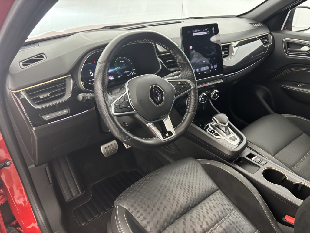 RENAULT Arkana Engineered E-Tech hybride 145 22 - ref: 6-2971x225043 - Photo 14