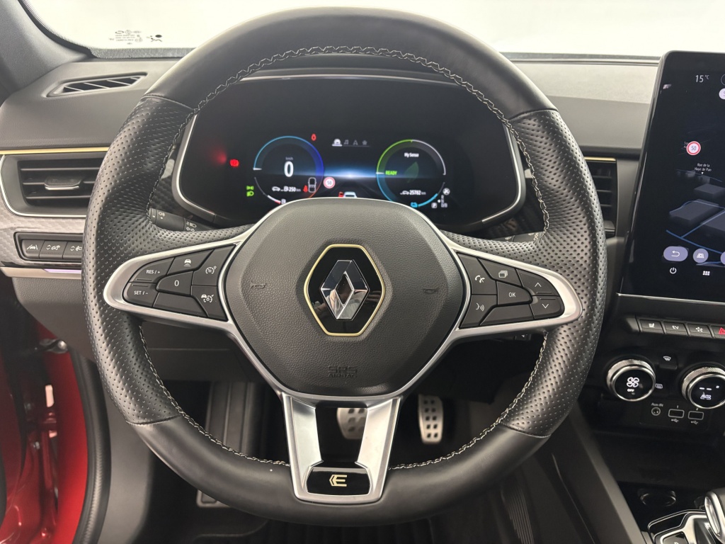 RENAULT Arkana Engineered E-Tech hybride 145 22 - ref: 6-2971x225043 - Photo 15