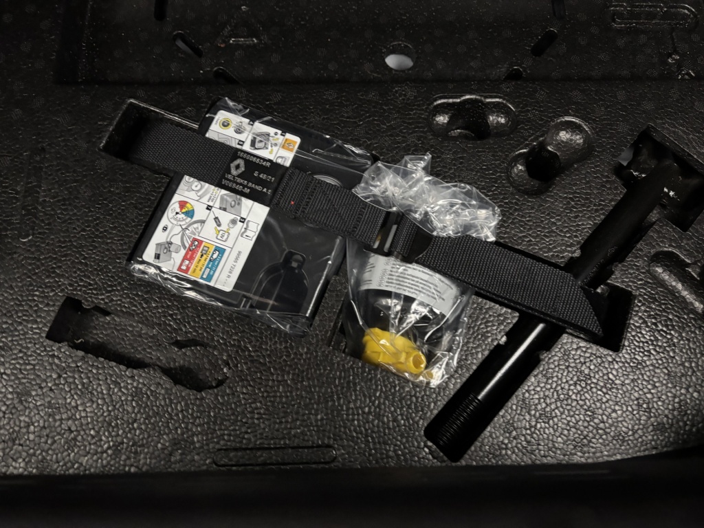 RENAULT Clio Limited E-Tech 140 21N - ref: 6-2971x225220 - Photo 10