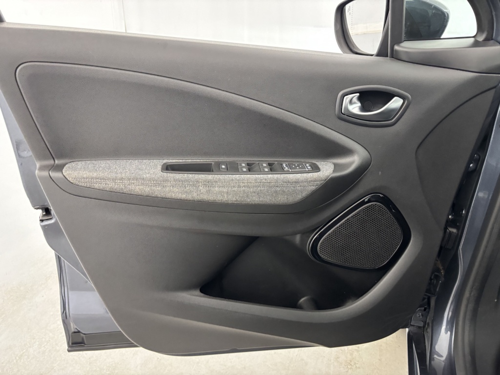RENAULT Zoe Intens R110 Achat Integral 21C - ref: 6-2971x226237 - Photo 12