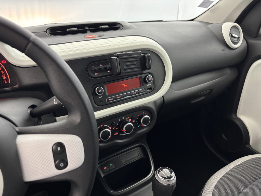 RENAULT Twingo Zen TCe 95 - ref: 6-2971x228022 - Photo 17