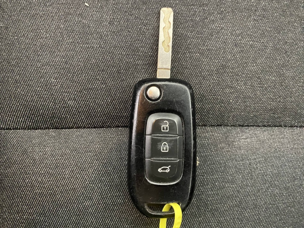 RENAULT Clio Business Blue dCi 85 - ref: 6-2971x228419 - Photo 18